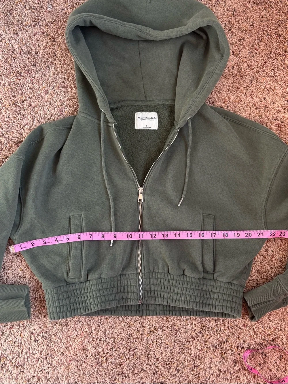 Abercrombie & Fitch Cropped Zip Hoodie in Olive Green - Picture 5 of 6